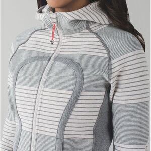 Lululemon Athletica Scuba in Double Vision Heathered Striped size 4